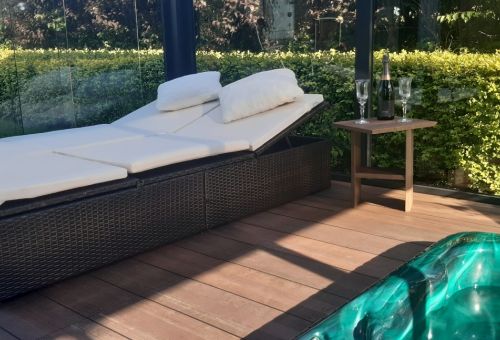 Stolek z Megawood classic varia čoko