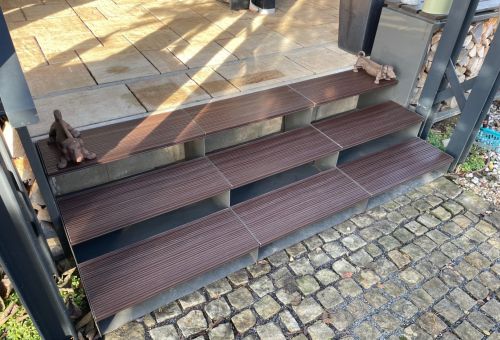 Schody a atypy z WPC