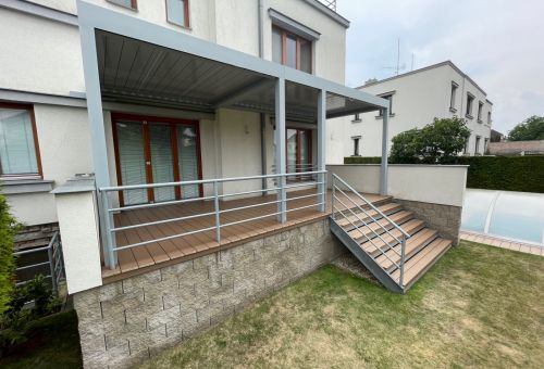 Terasa a schody v pergole Rool rols