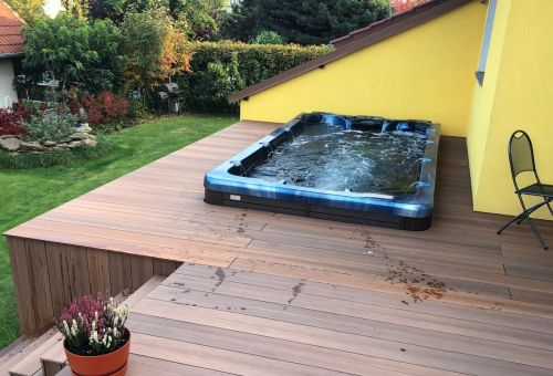 Terasa Easydeck Dolomit hnědá a Swim SPA  od KING SPAS