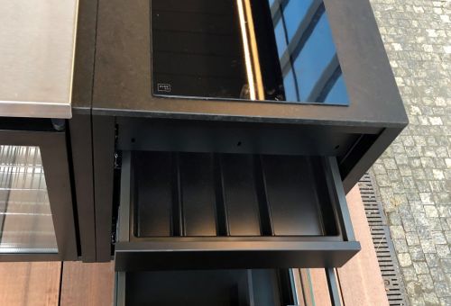 BO LUX , Indukční deska a výsuny s organizery