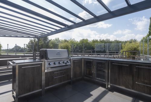 Rohová kuchyň tmavý dub/ nerez  na nožičkách