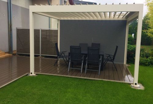 terasa NATURO TERRA se zástěnou a pergolou